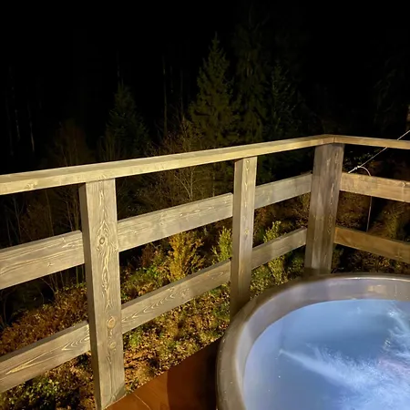 Σαλέ лісовий трикутник *